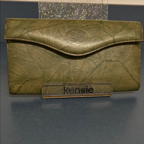 Buxton Handbags - Buxton Olive Green Leather Wallet